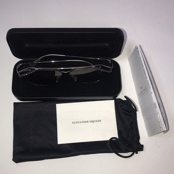 Alexander McQueen 65MM Oversized Crystal Sunglasses - Picture 3 of 10